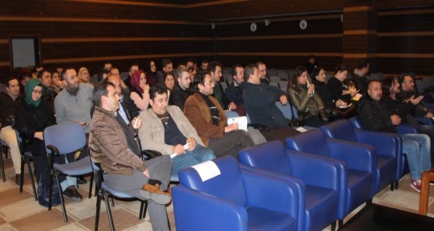 ECZANE TEKNİSYENLERİNE SEMİNER