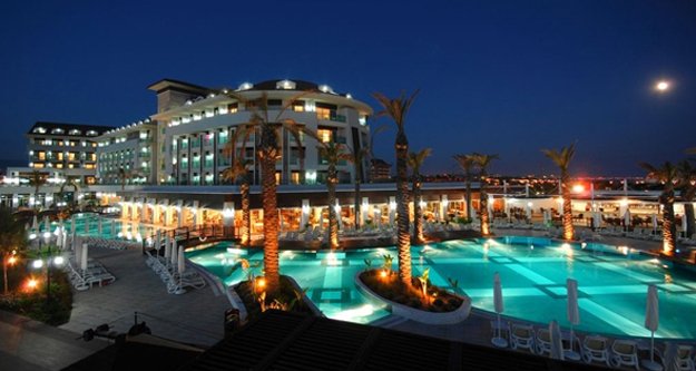 EN İYİLER LİSTESİNDE HANGİ OTELLERİMİZ VAR?