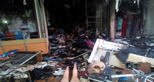 ESRARENGİZ YANGIN DÜKKANI KÜL ETTİ