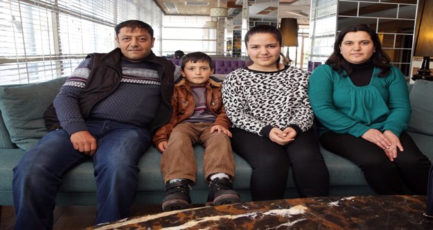 OKUL BİRİNCİSİ GENCİN KEYFİ