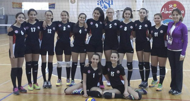 ŞAMPİYONLUĞA BİR ADIM KALDI