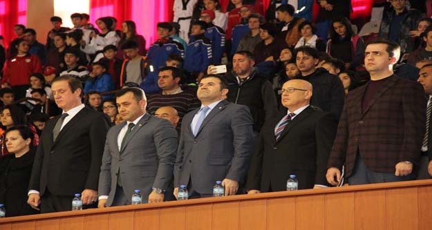 TAEKWONDO ŞAMPİYONASI BAŞLADI