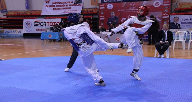 TAEKWONDO ŞAMPİYONASI BAŞLIYOR