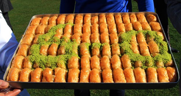 TANRISEVEN'DEN 6-0 BAKLAVALI SÜRPRİZ