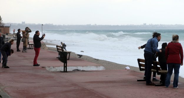 VATANDAŞLARIN 'LODOS' SELFİESİ