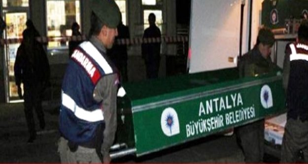 YÜK ASANSÖRÜNÜN ALTINDA CAN VERDİ