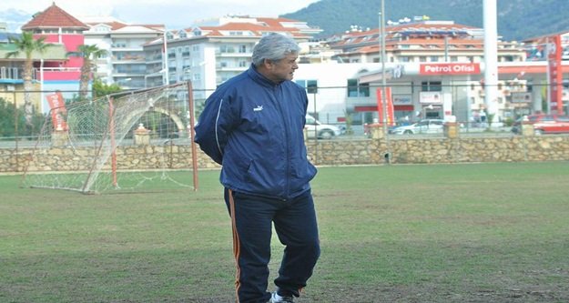 AKDÜLGER SUSKUNLUĞUNU BOZDU