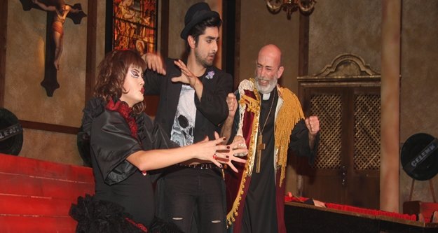 “BU NE VASİYET” TEKRAR SAHNELENİYOR