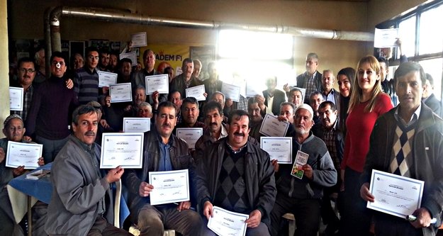 ÇİFTÇİLER BİLİÇLENİYOR