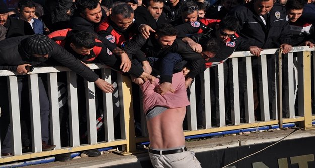 EKONOMİK KRİZ İNTİHARA SÜRÜKLEDİ