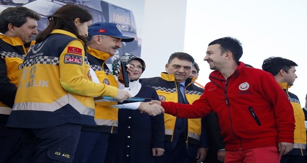 'HER YERDE AY YILDIZLI BAYRAK DALGALANACAK'