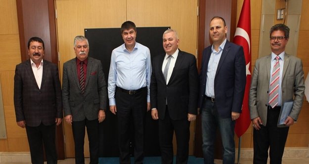 'HİZMETİN USTASI BAŞKANIMIZLA FİKİR ALIŞVERİŞİ YAPTIK'