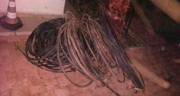 KABLO HIRSIZLARI YAKALANDI