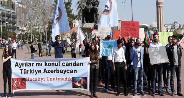 HOCALI'DA HAYATINI KAYBEDENLERİ ANDILAR