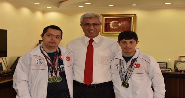 KULA ÖZEL SPORCULARA TEŞEKKÜR ETTİ