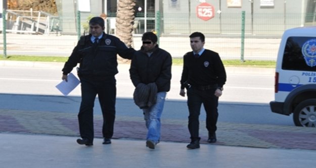 BAKIN MARKETTEN NE ÇALDI?