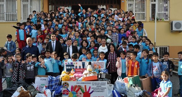 ÖĞRENCİLERE 3 BİN 500 KİTAP DAĞITILACAK