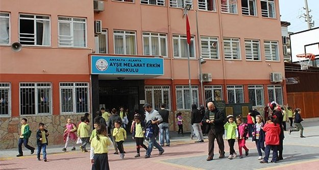 ÖĞRETMEN KRİZİNİ ÖĞRETMENLER ÇÖZDÜ