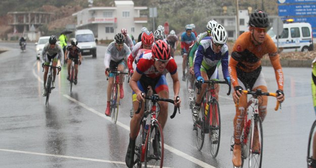 PEDALLAR ALANYA’DA ÇEVRİLİYOR