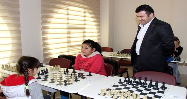 SATRANÇ TURNUVASI BAŞLIYOR