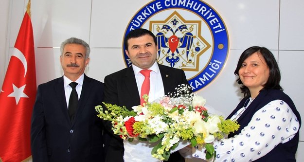 'VATANDAŞA GÜLER YÜZLÜ OLALIM'