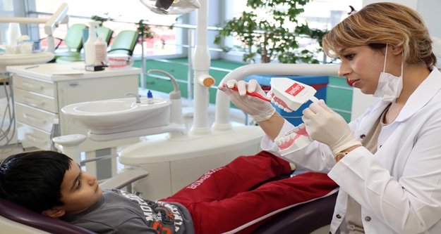 24 BİN ÇOCUĞA ÜCRETSİZ AĞIZ VE DİŞ BAKIMI