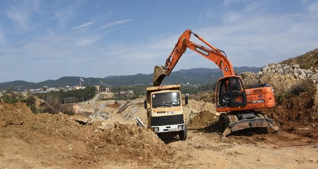 İMAR YOLLARININ AÇIMINA HIZ VERİLDİ