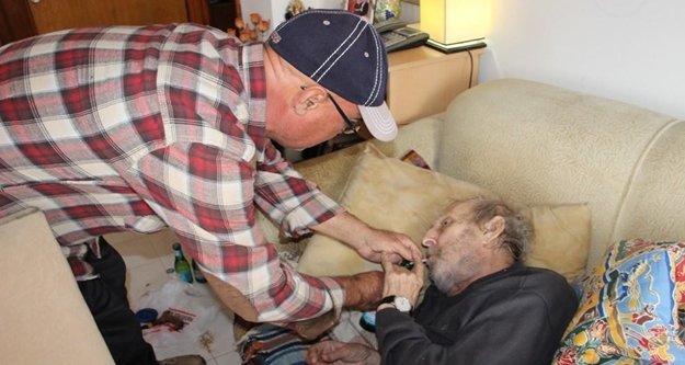 KİMSESİZ İNGİLİZ YAŞAM SAVAŞINI KAYBETTİ