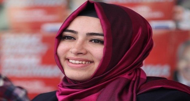 SENA NUR ÇELİK KAZAKİSTAN'A GİTTİ