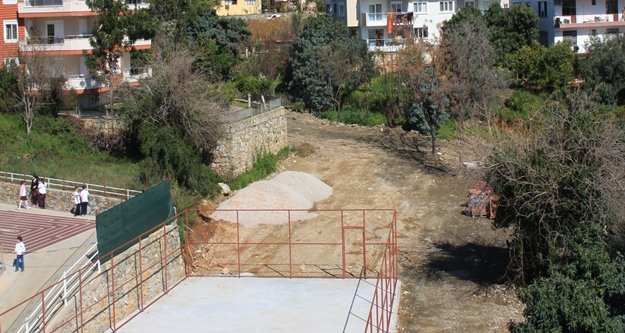 SUGÖZÜ MAHALLESİ’NE YENİ PARK