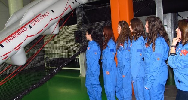 THK KIZ ÖĞRENCİLERLE IFTC’Yİ GEZDİ