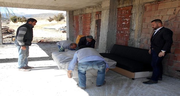 ALANYA'DA EVİ YANAN KADINA BŞB'DEN YARDIM