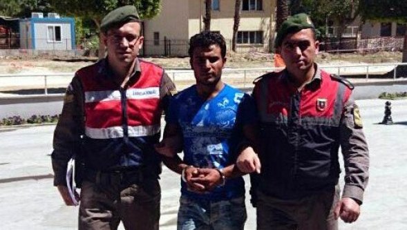 BIÇAKLI GASPÇI ALANYA CEZAEVİNİ BOYLADI