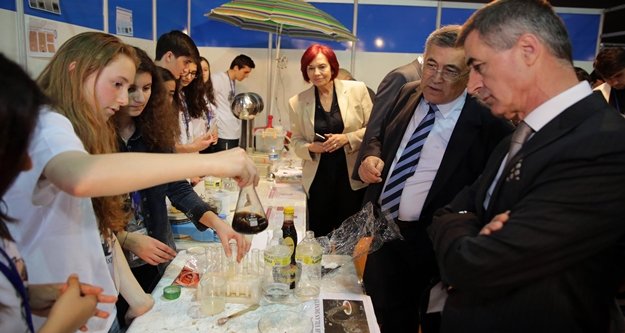 EĞLENDİRİRKEN ÖĞRETEN FESTİVAL