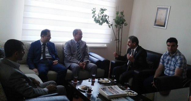 REKTÖRDEN İADE-İ ZİYARET