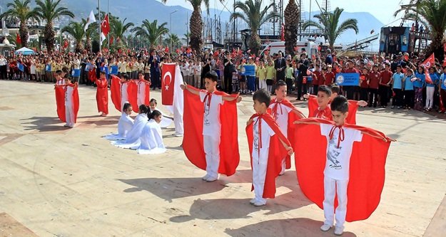 RIHTIMDA 23 NİSAN COŞKUSU