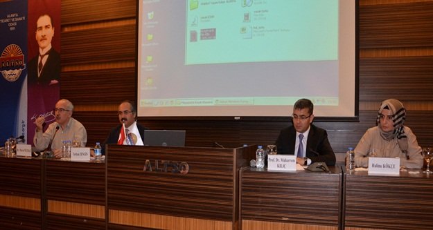 YENİ ANAYASA ALANYA’DA MASAYA YATIRILDI