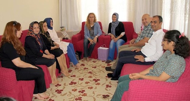 "AİLELERİMİZİN YANINDAYIZ"