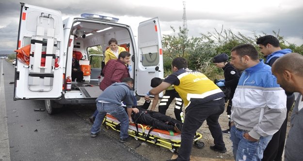 ALANYA YOLUNDA ZİNCİRLEME KAZA: 2 YARALI