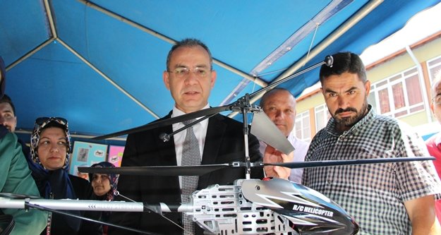 BİLİM FUARINA REKTÖR'DEN DESTEK