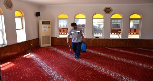 CAMİLER RAMAZAN'A HAZIRLANIYOR