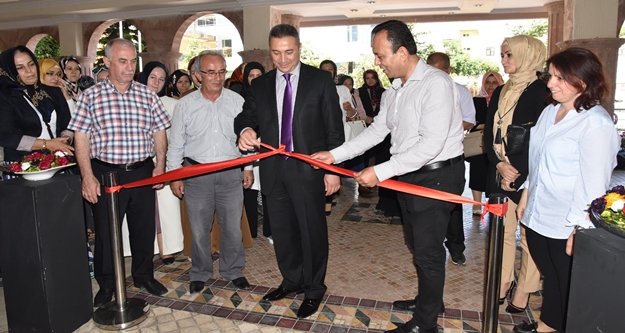 İPEK KOZASI SERGİSİ AÇILDI