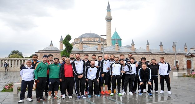 MEVLANA'DA SÜPER LİG İÇİN DUA ETTİLER