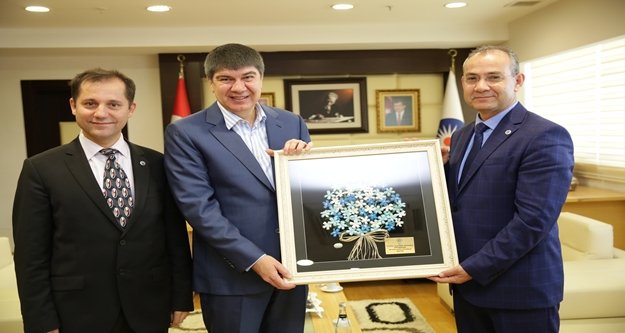 REKTÖR’DEN BAŞKAN TÜREL’E TEŞEKKÜR