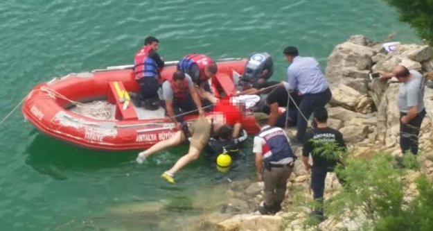 SAFARİ FACİASI: 3 ÖLÜ, 9 YARALI