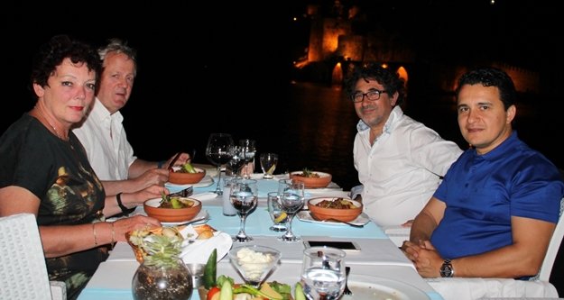 TANITIMA "MUZ" KATKISI