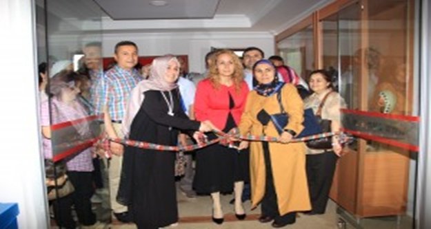 TANRISEVEN HALK EĞİTİM MERKEZİ SERGİ AÇILIŞINA KATILDI