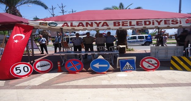 TRAFİK HAFTASI'NDA EĞİTİMİN ÖNEMİ