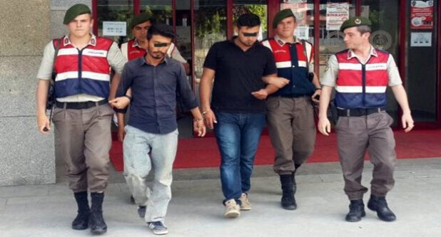 UYUŞTURUCU TACİRLERİ FOTOKAPANA YAKALANDI