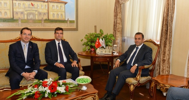 VALİ TÜRKER’E ZİYARETLER